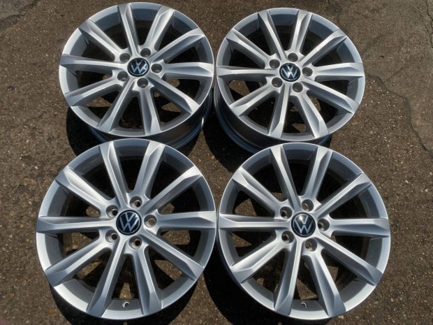 4db gyri 17" VW Passat [Helsinki] alufelni. (3909)